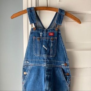 Boys OshKosh overalls Great cond.